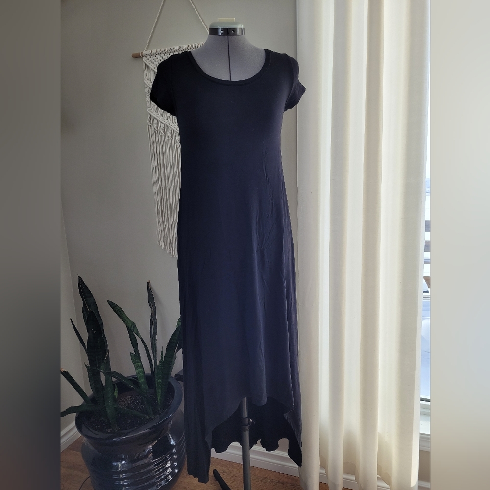 Halston black dress size small